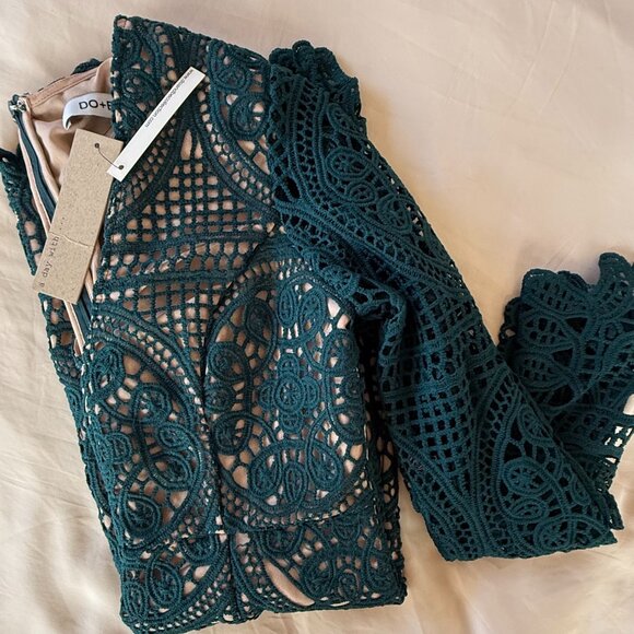 Long Sleeve Crochet Lace Dress - Picture 8 of 9